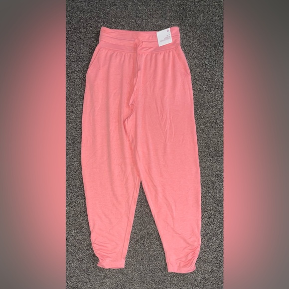 Women’s High-Rise Joggers NWT - Picture 4 of 8
